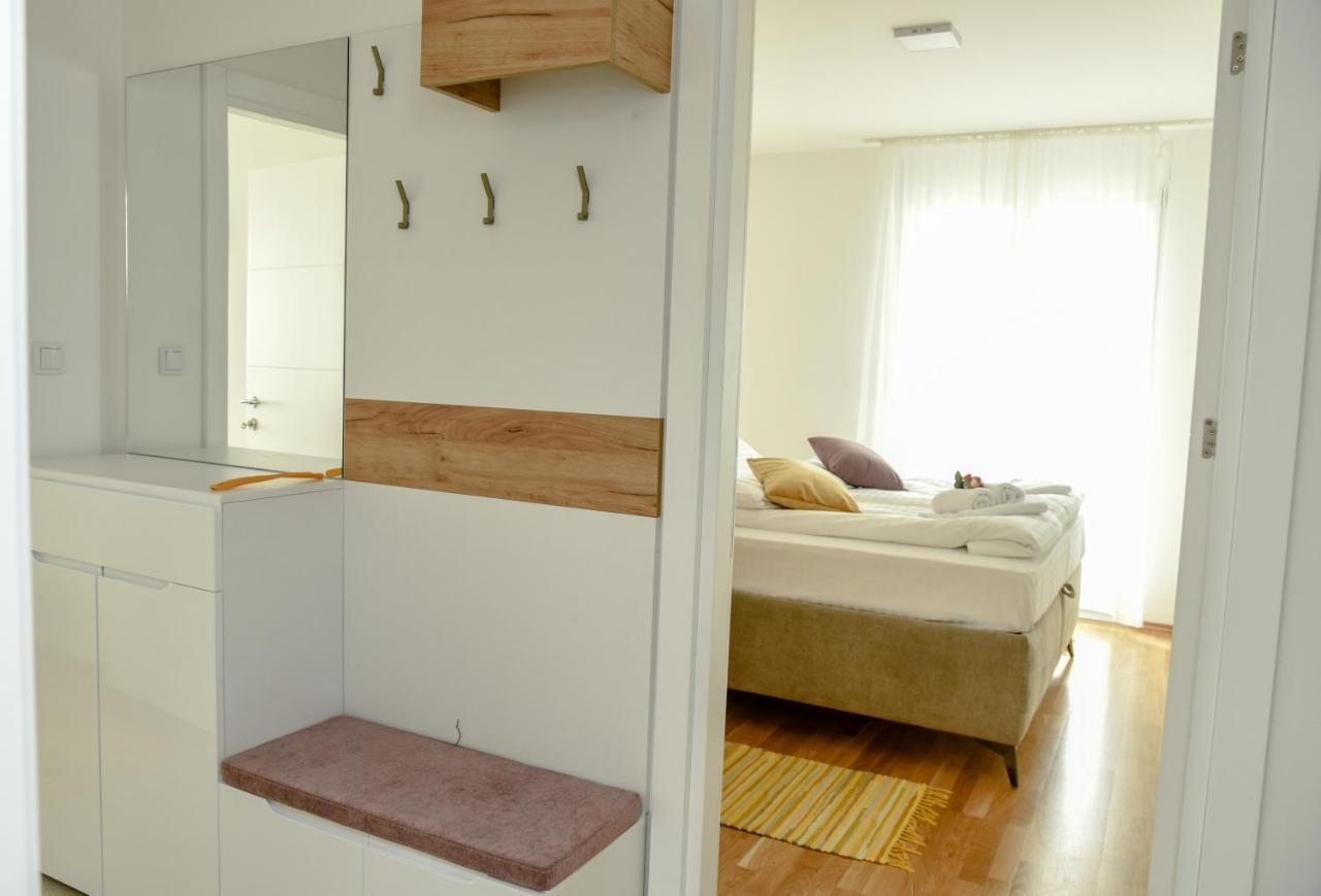 Suncokret Apartmani لوزنيكا المظهر الخارجي الصورة