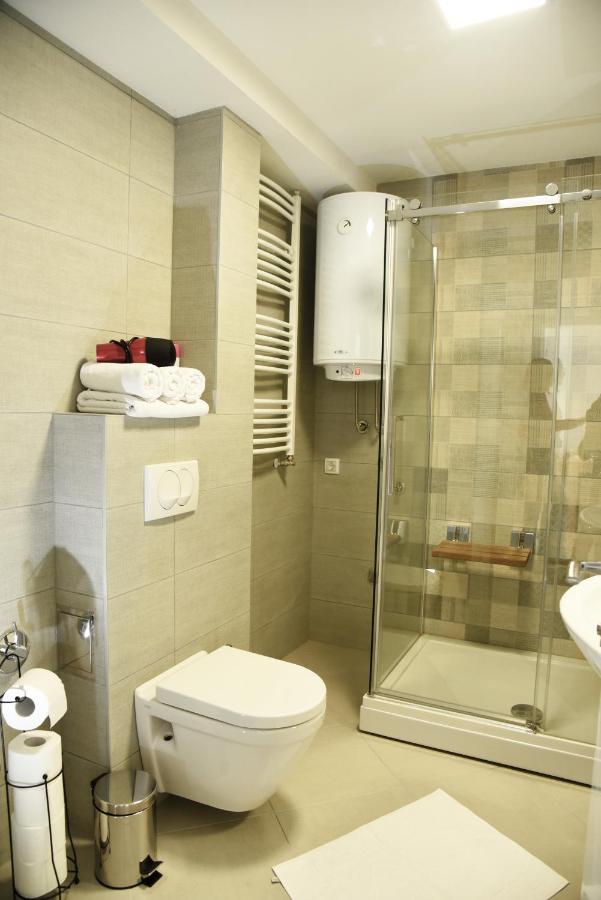 Suncokret Apartmani لوزنيكا المظهر الخارجي الصورة