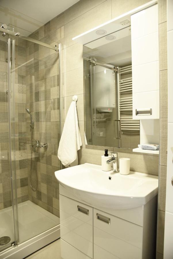Suncokret Apartmani لوزنيكا المظهر الخارجي الصورة